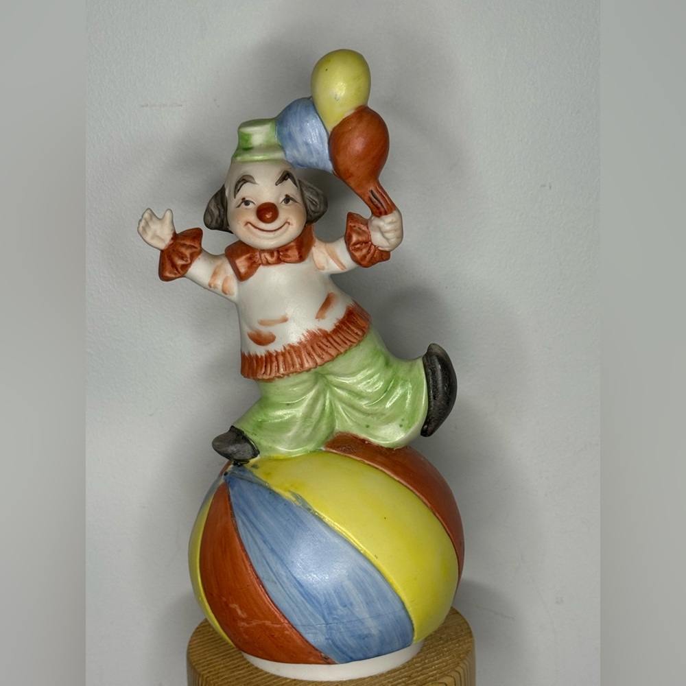 Vintage Clown Musicbox